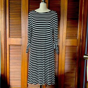 Les Amis Dress L Large black and white.
